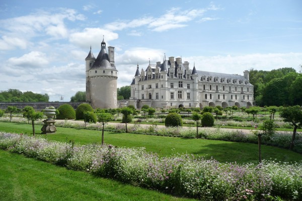 Chateau de Chenonceau from the Catherine de Medici garden