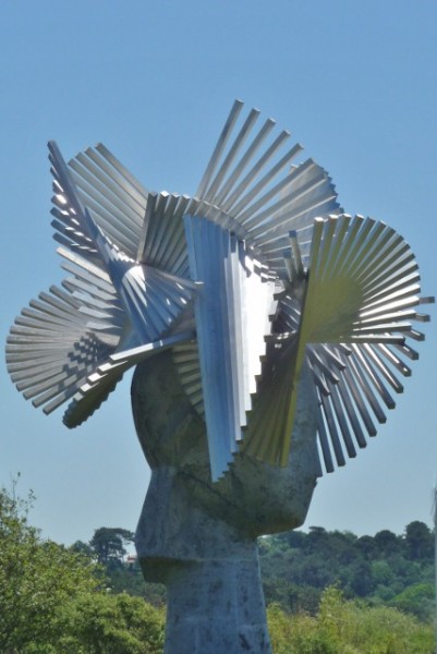 Sculpture on the roundabout near Ilbarritz
