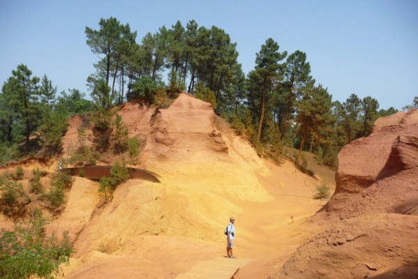 Rodney At Le Sentier Des Ochres De Roussillon