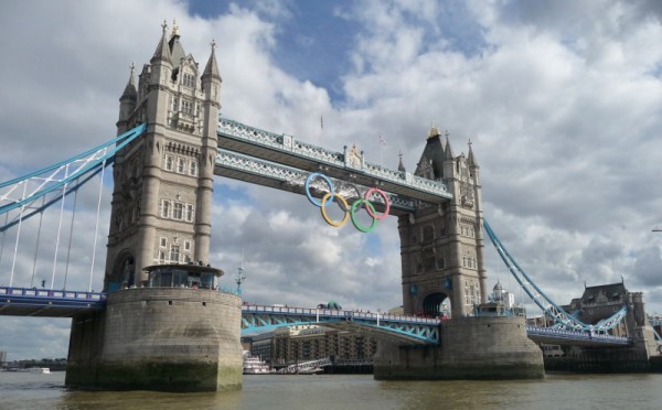 14 Tower Bridge with Olympic rings