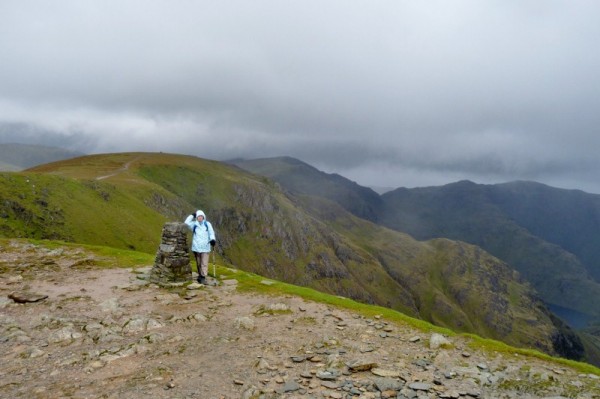 48 On top of the Old Man of Coniston (800x533)