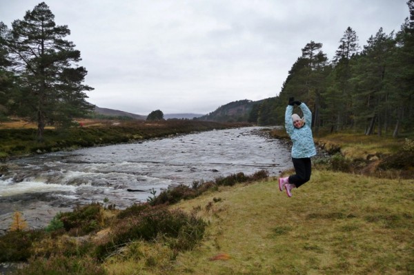353 Being joyful at the Linn of Dee