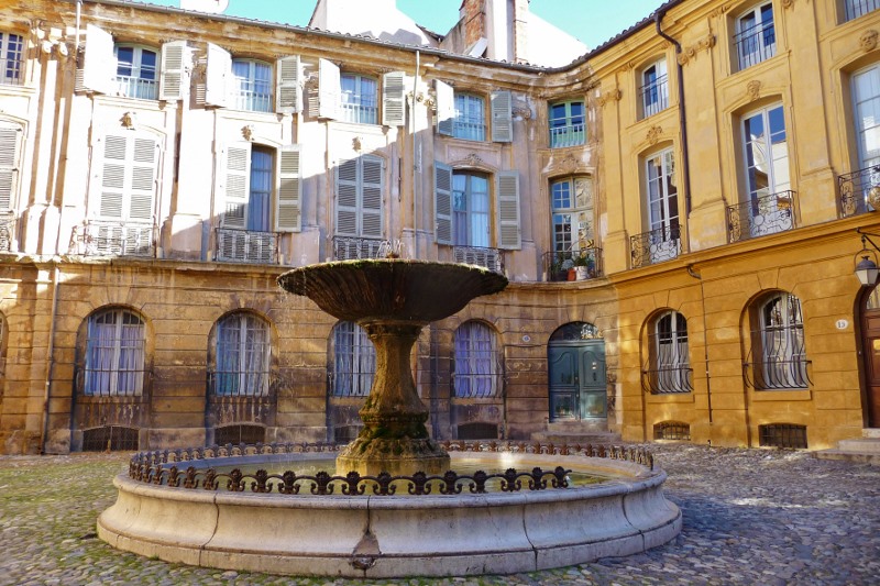Place D'Albertas