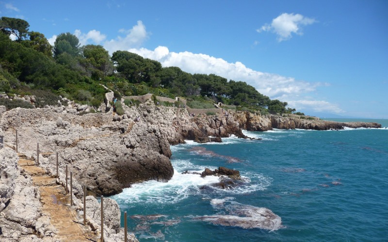 Near the end of the Sentier Tirepoil, Cap D'Antibes