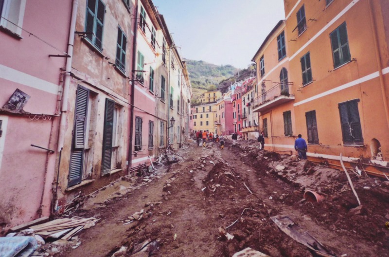 Photo of a photo of the 2011 mudslide