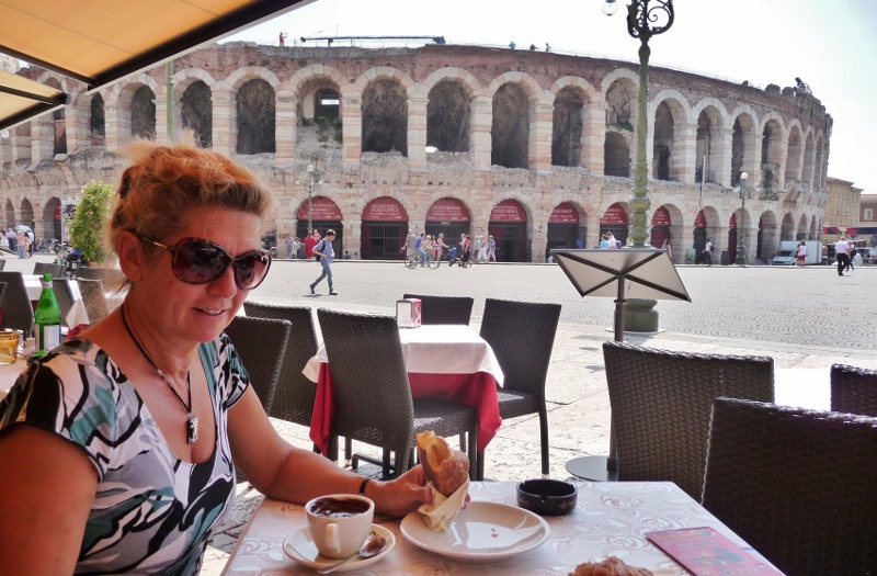 Bar Italia in Piazza Brà, Verona