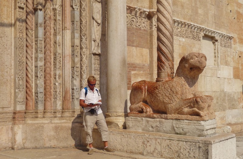 Rodney outside the Duomo
