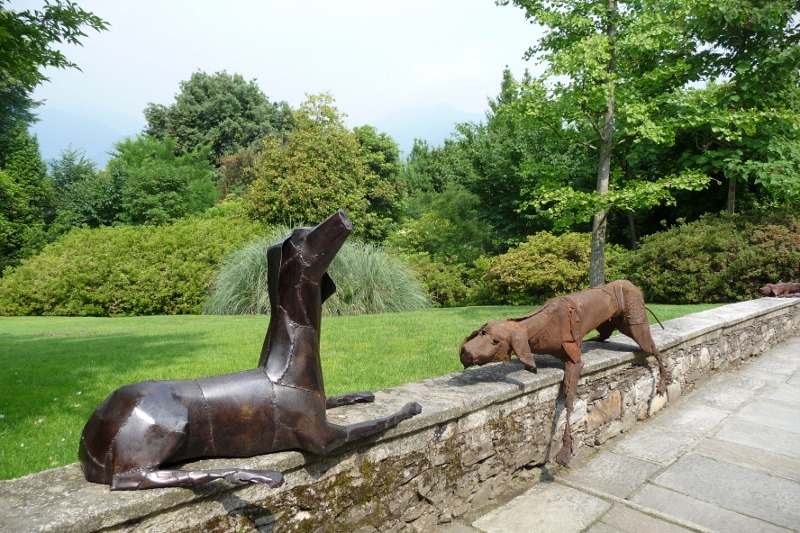 Sculptures suffering with the humidity just like us....