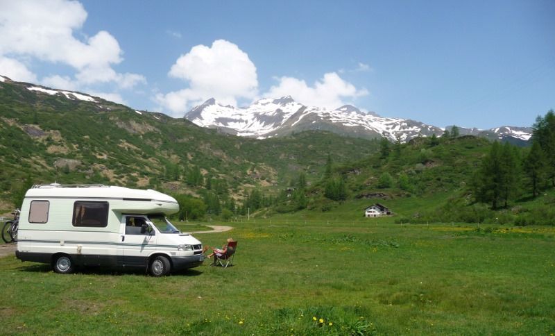 Lunch time picnic stop