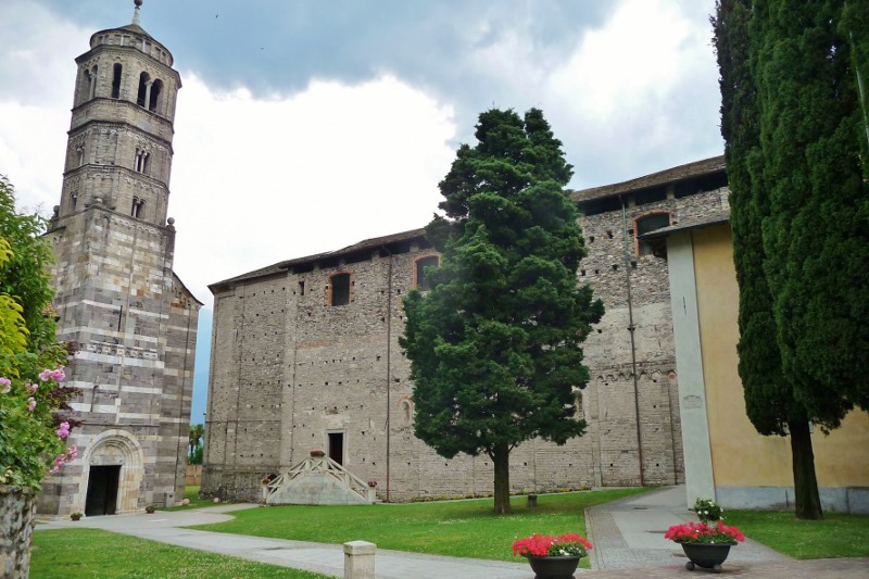 Santa Maria del Tiglio Baptistery