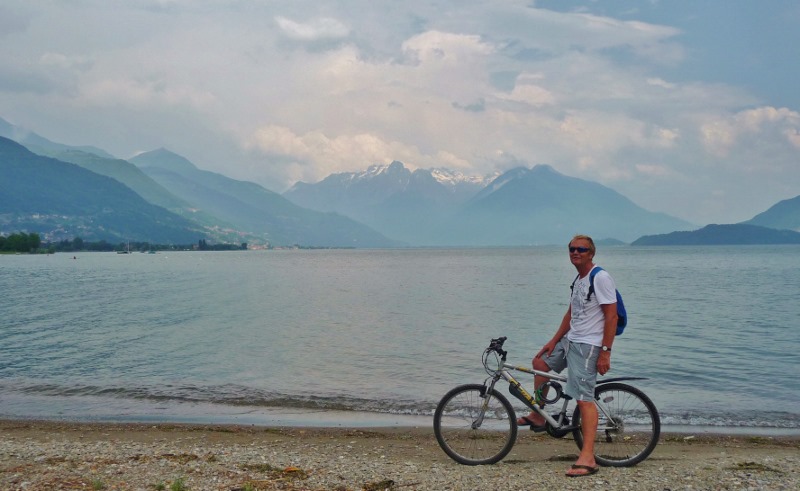 Snow capped mountains north of Lago di Como