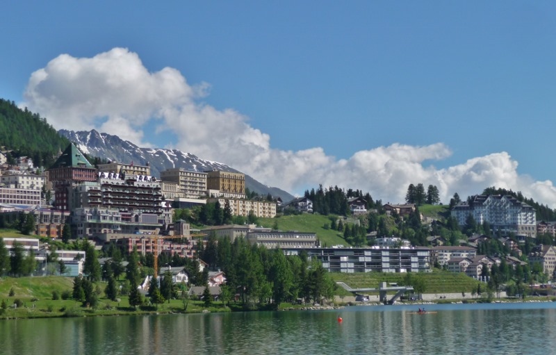 St Moritz looked like this in the morning, we wish it still did in the evening !!!