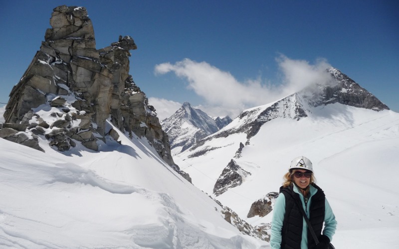 The glacier-crevasse-helmet look