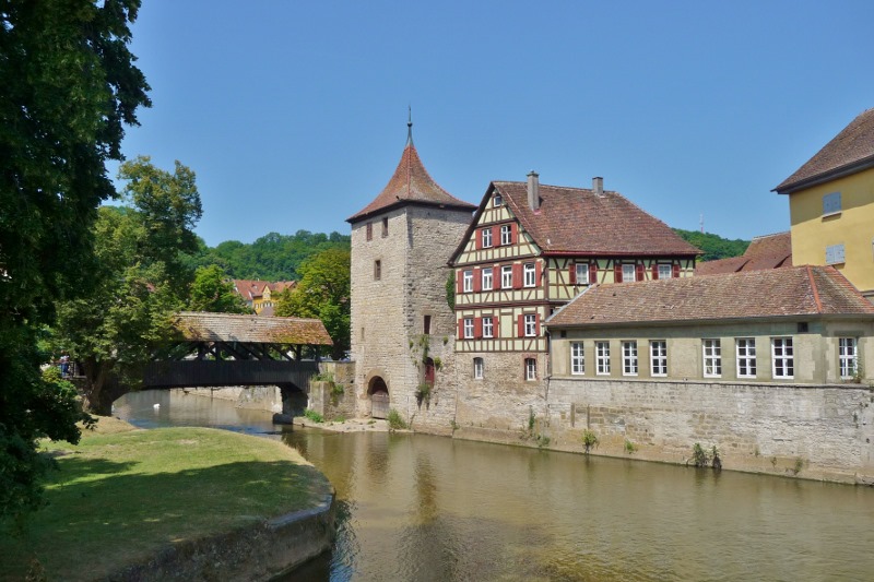 Covered bridge across the Kocher River in Schwäbisch Hall