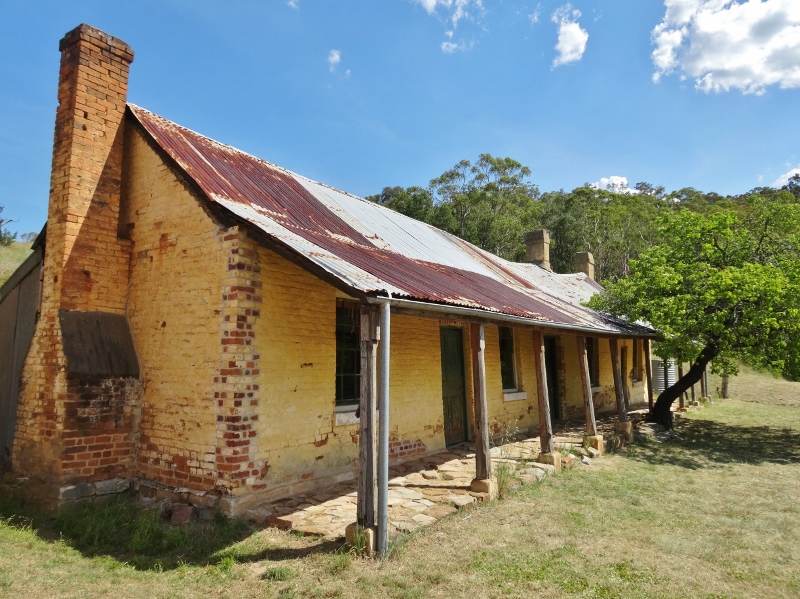 Little Hartley house