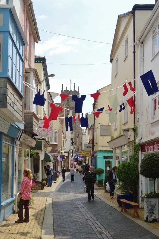 Window shopping in Foss Street Dartmouth