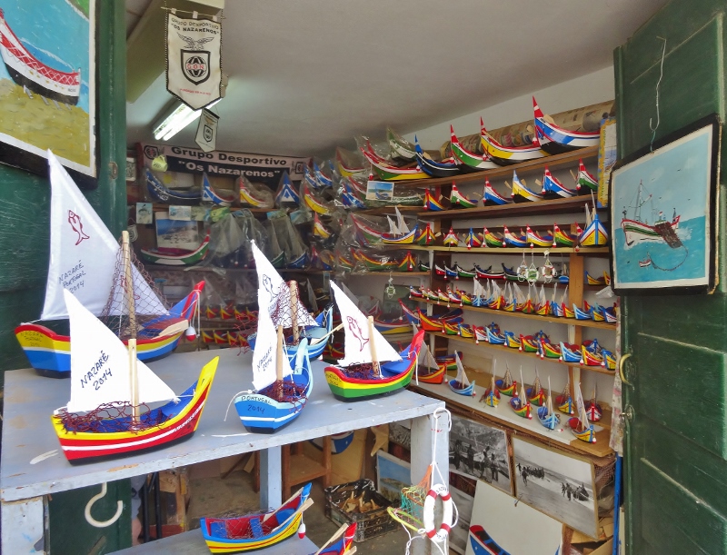 Boat shop in Sitio