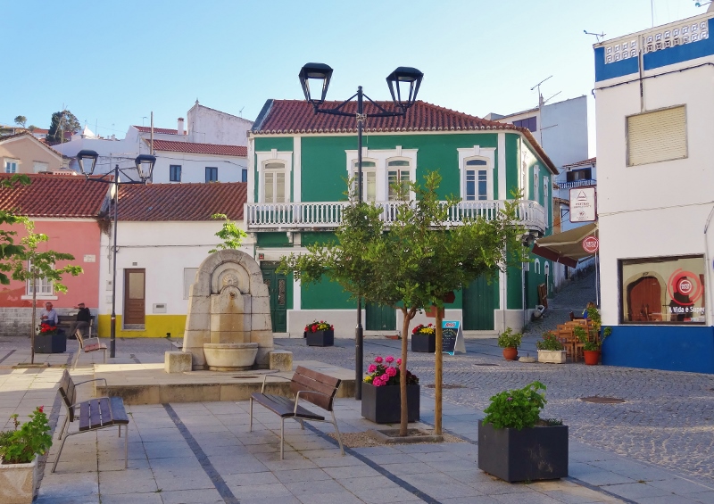  The village square in Odeceixe