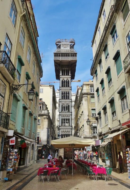  The Elevador de Santa Justa