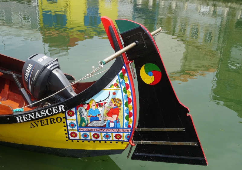 Moliceiros prow in Aveiro