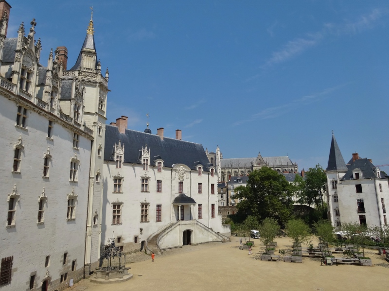In the courtyard of the Chateau des Ducs de Bretagne 