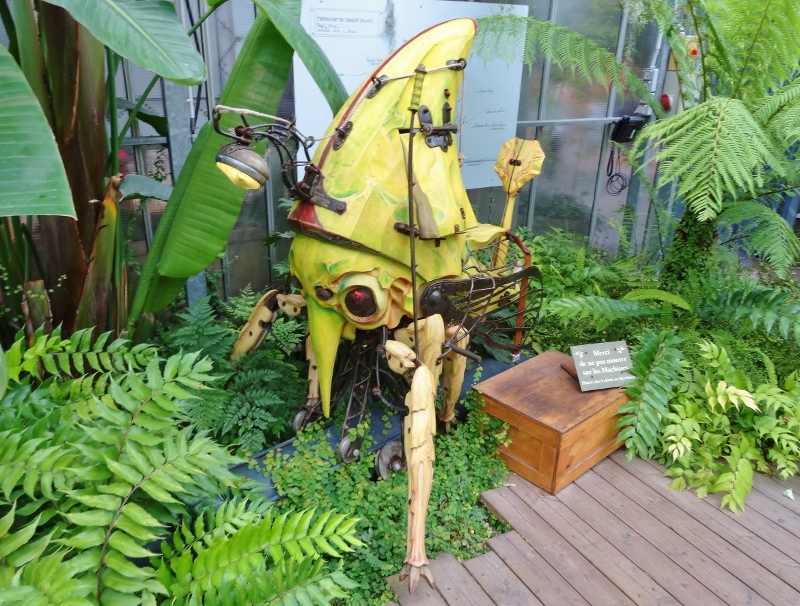  A small critter in Compagnie Le Machine