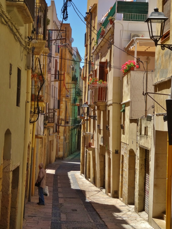 Tarragona street scene