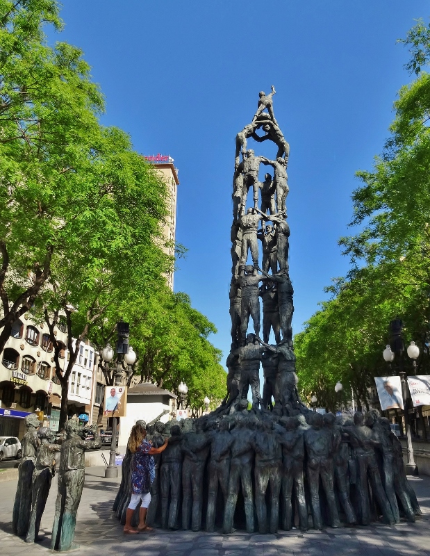 Monument als Castells showing the Catalan tradition of making man towers