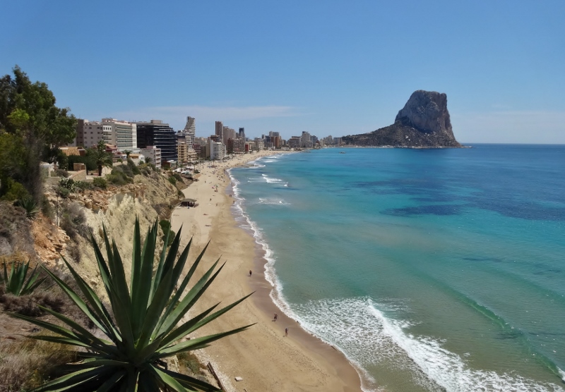 Playa Arenal Boll and the Peñón de Ifach 