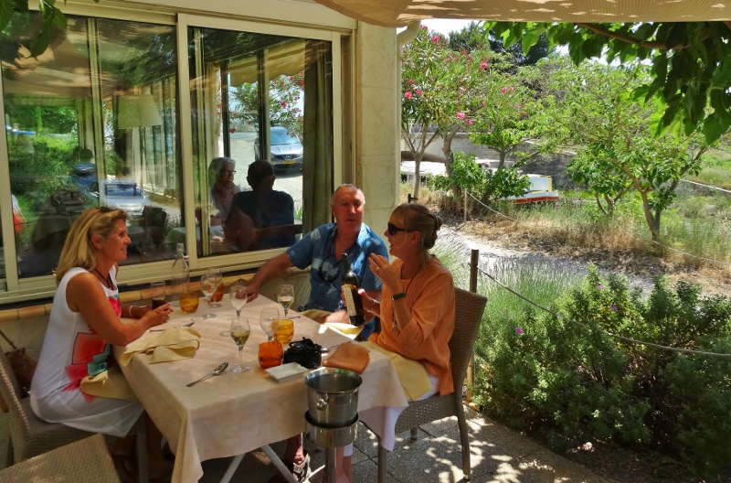 Leisurely lunching at L Auberge de la Croisade