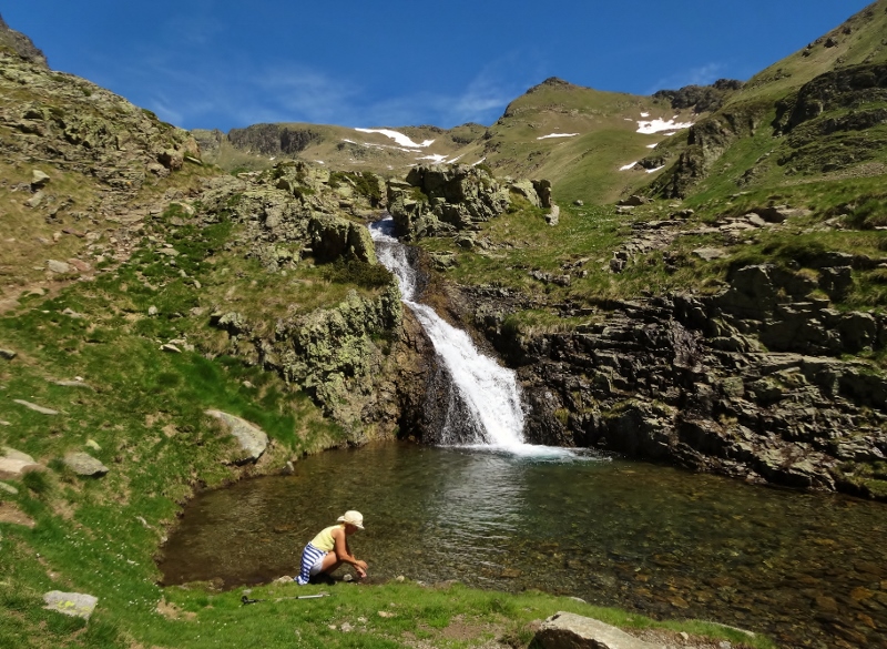 A chilly waterfall near one of the ridges