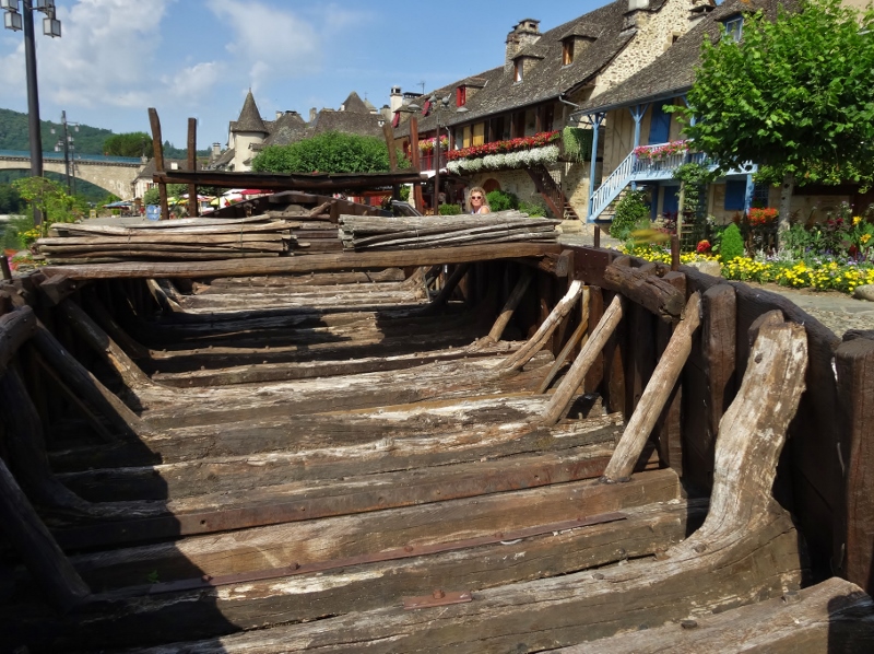 The inside of a gabarres on Quai Lestourgie in Argentat