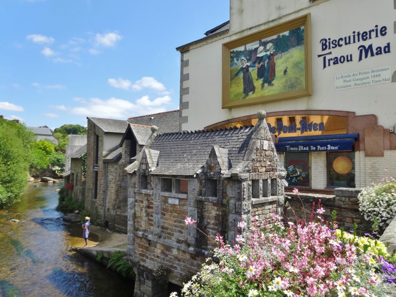 The attractive public toilet block and one of many buttery biscuit shops