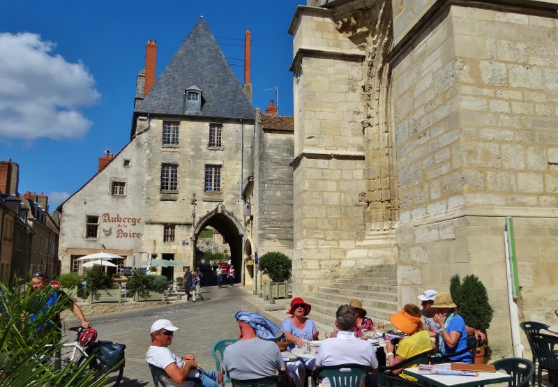 Lunch in La Charite sur Loire