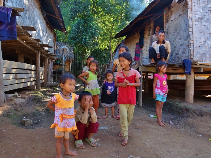  Kamu village children on Mekong River 